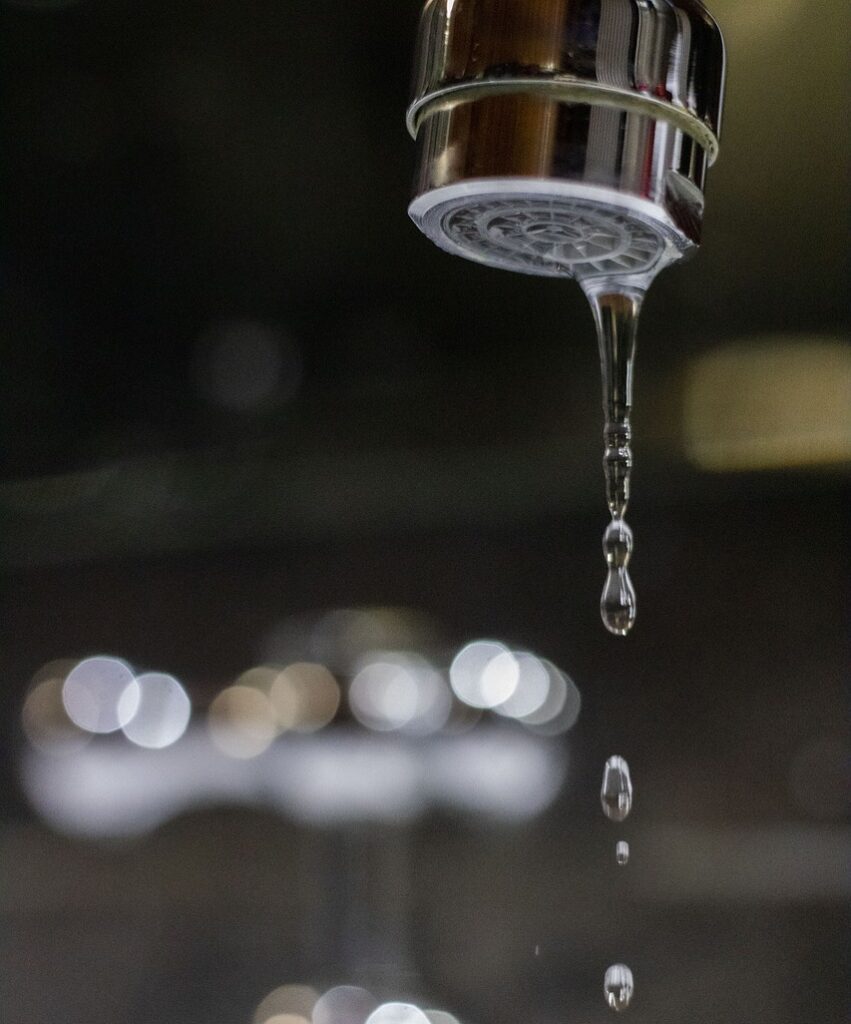 tap, water, drops-4898098.jpg